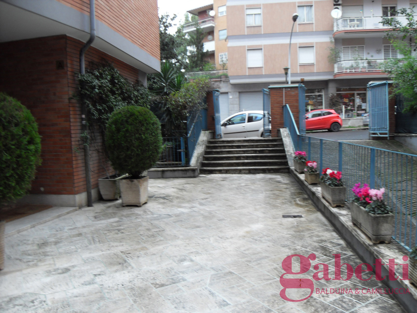 Quadrilocale in vendita a Roma