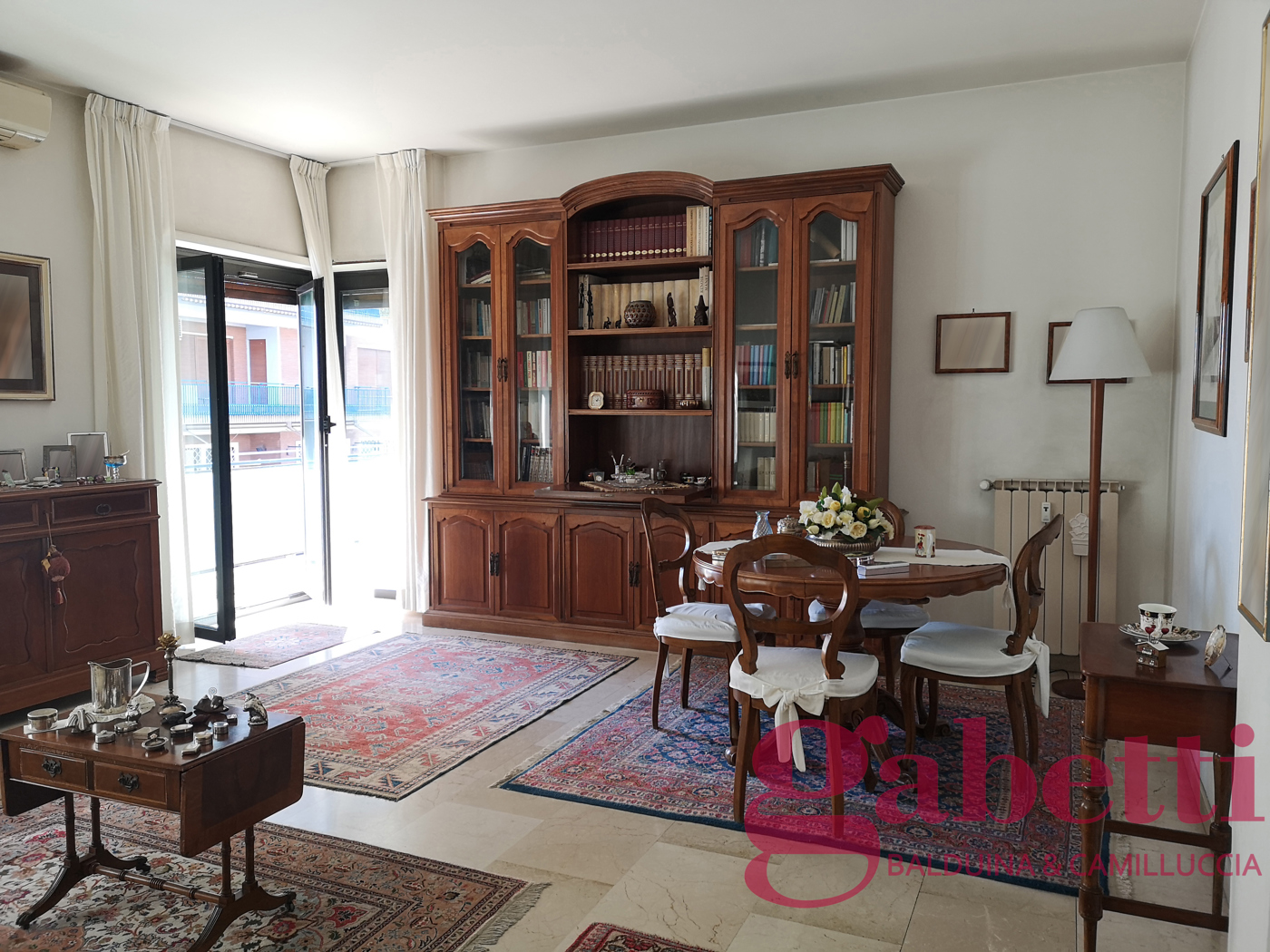 Quadrilocale in vendita a Roma