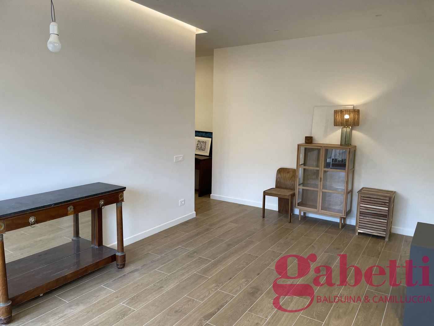 Attico arredato in affitto a Roma