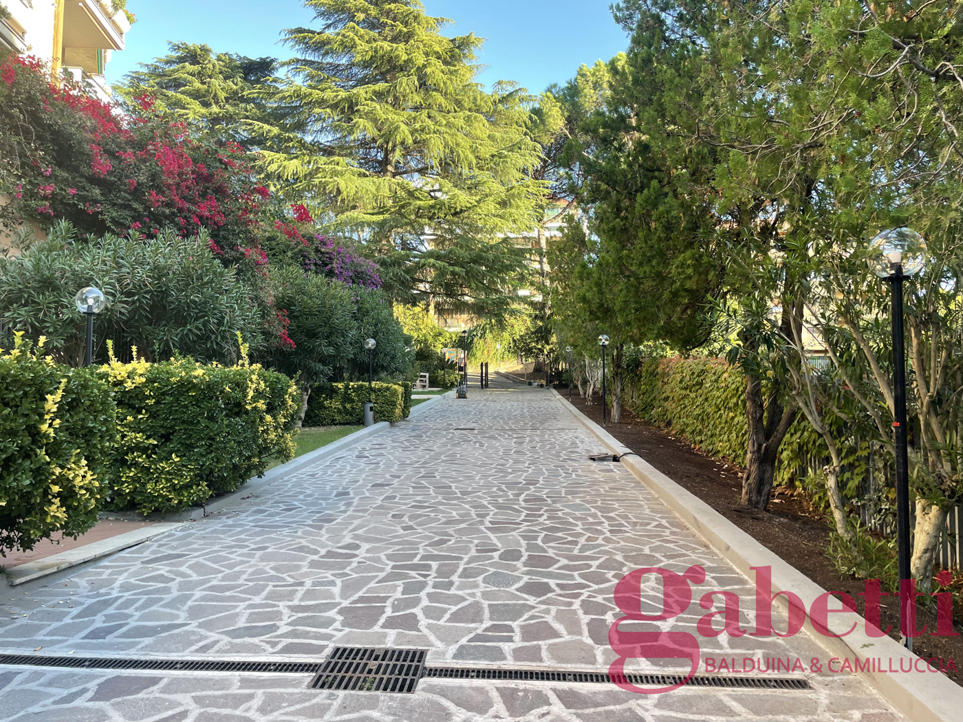 Bilocale arredato in affitto a Roma