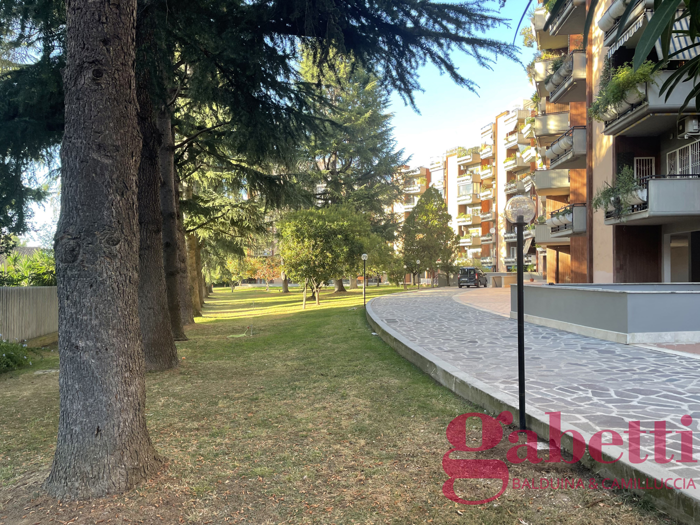 Bilocale arredato in affitto a Roma