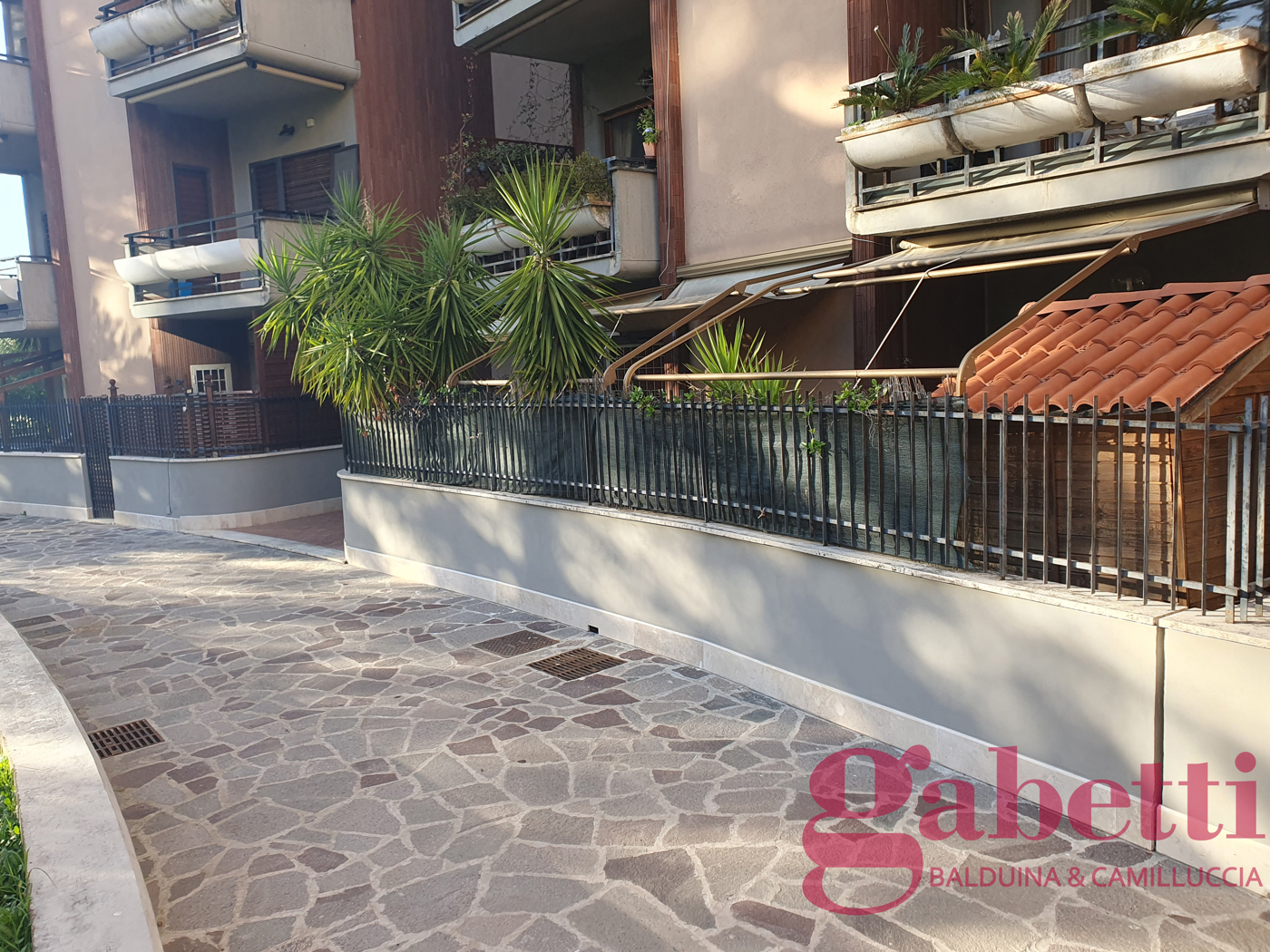 Bilocale arredato in affitto a Roma