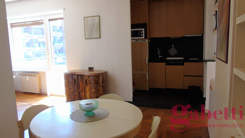 Bilocale arredato in affitto a Roma