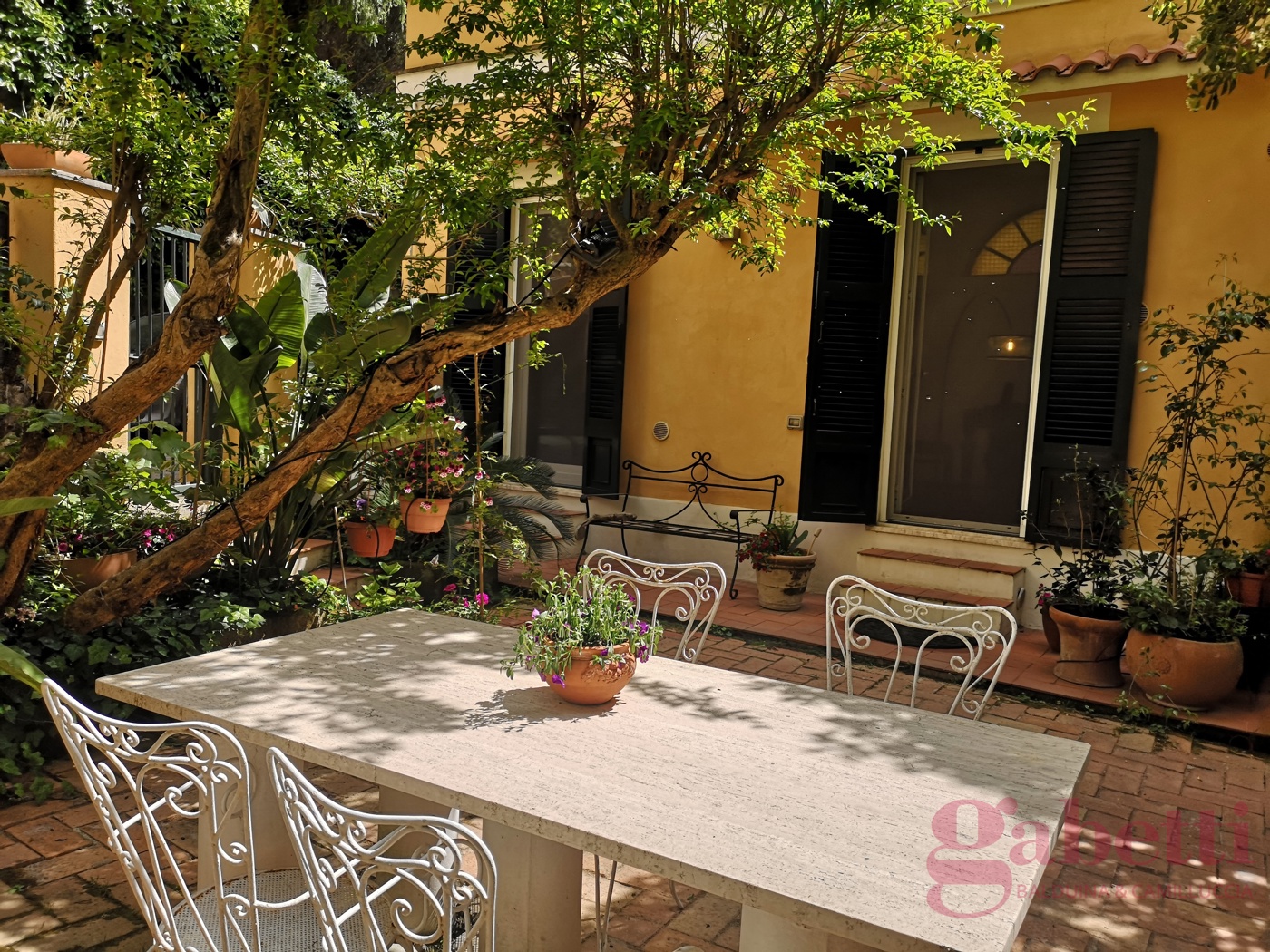 Bilocale con giardino a Roma