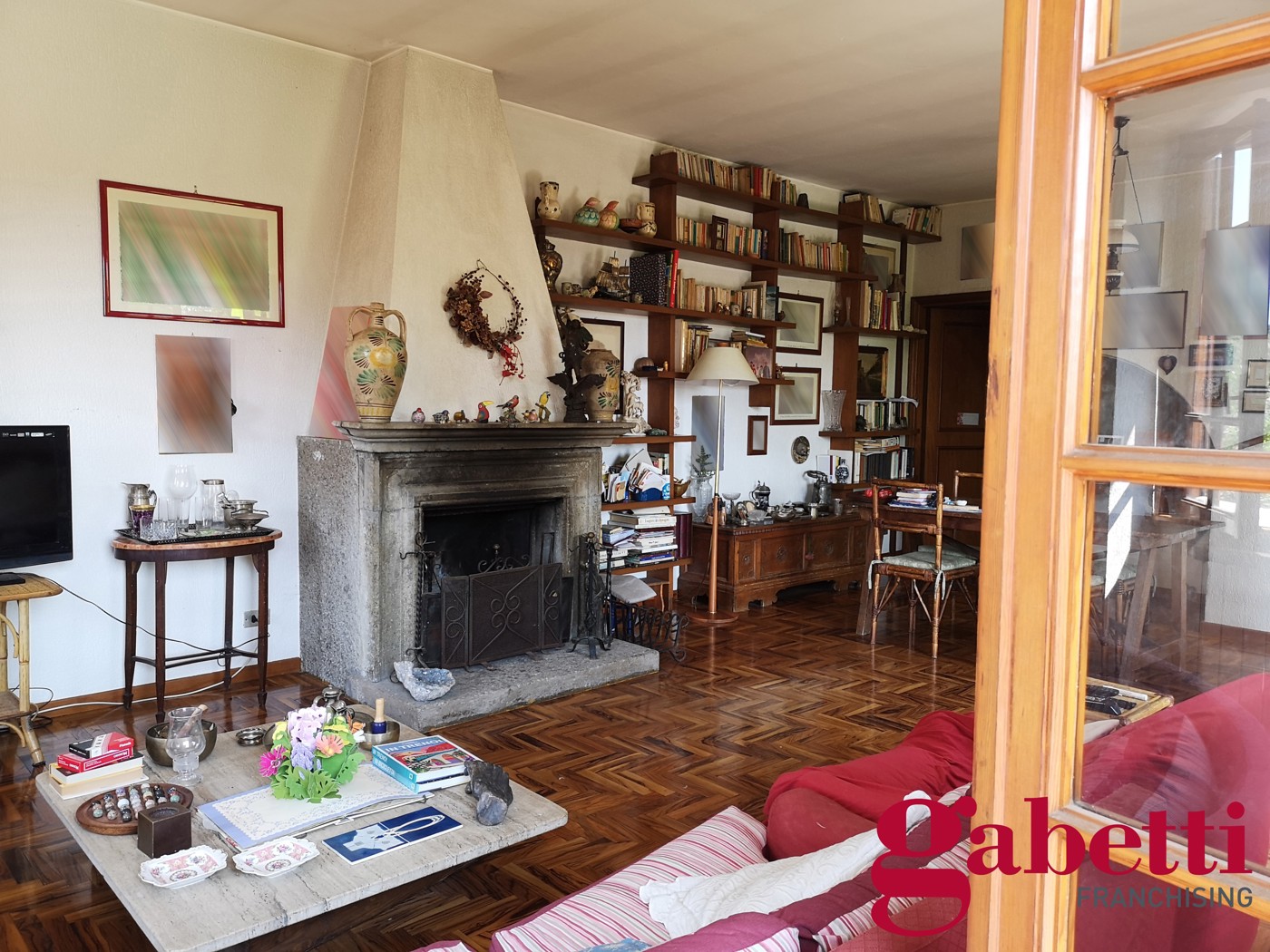 Villa Bifamiliare con giardino a Formello
