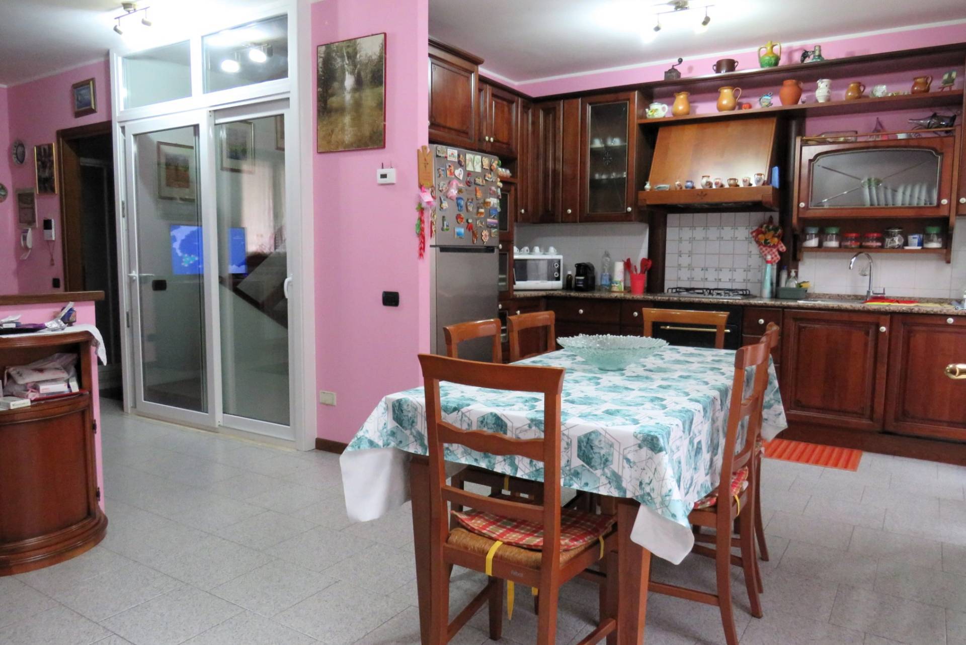 Villette a schiera in vendita a Opera