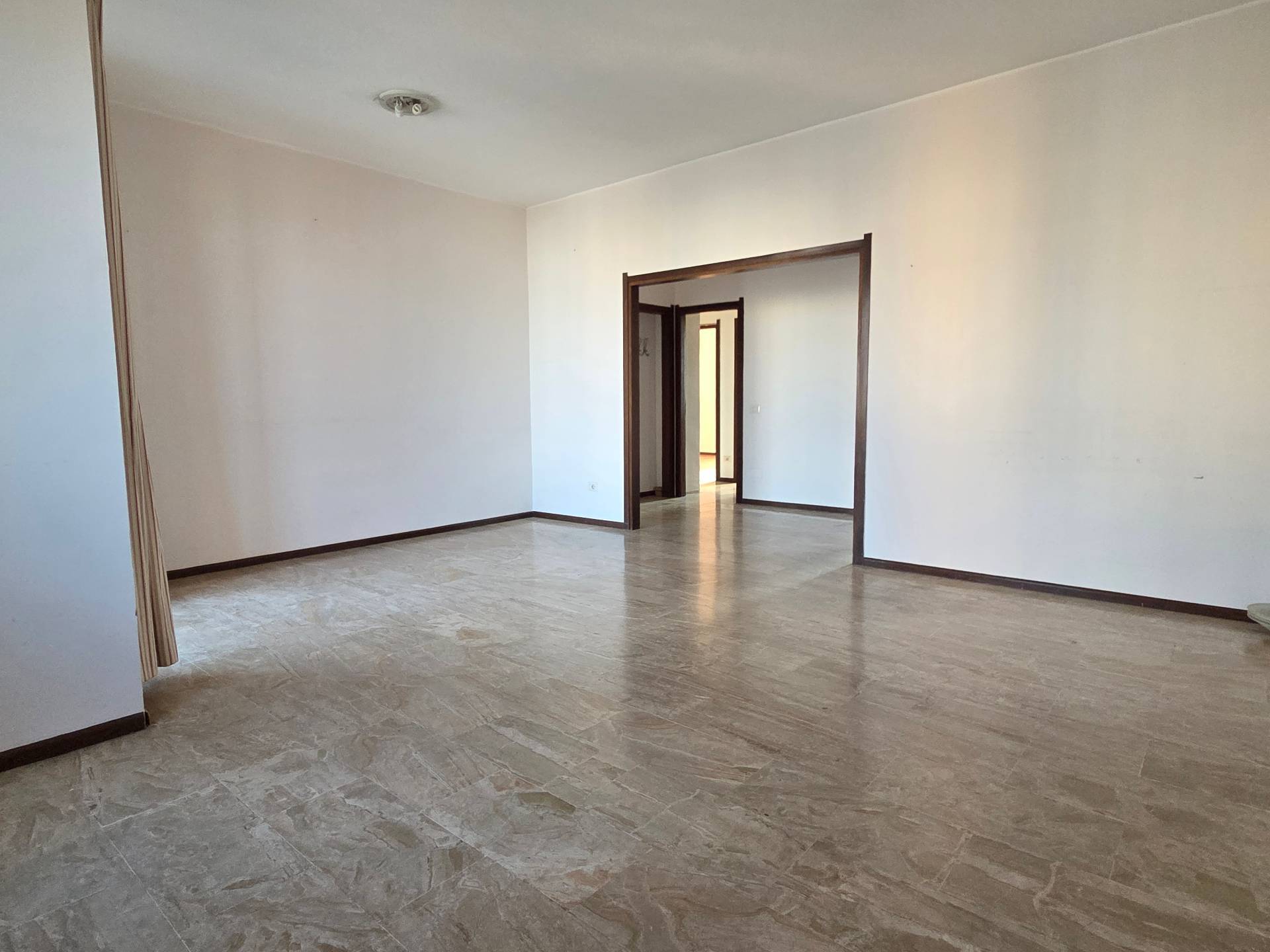 Appartamento in vendita a Opera, Noverasco