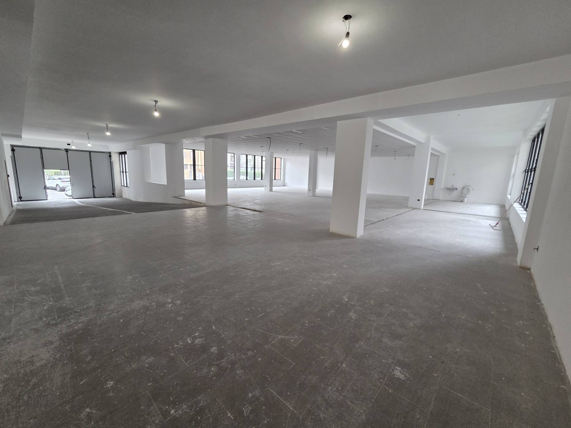 Locale commerciale in affitto a San Giuliano Milanese, San Giuliano