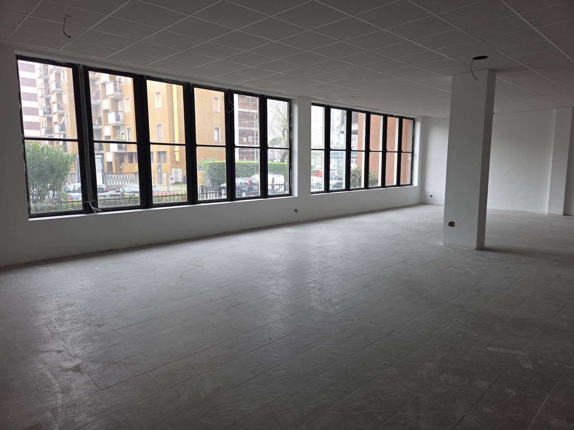 Locale commerciale in affitto a San Giuliano Milanese, San Giuliano