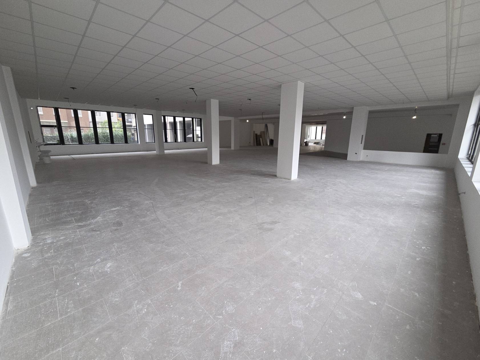 Locale commerciale in affitto a San Giuliano Milanese, San Giuliano