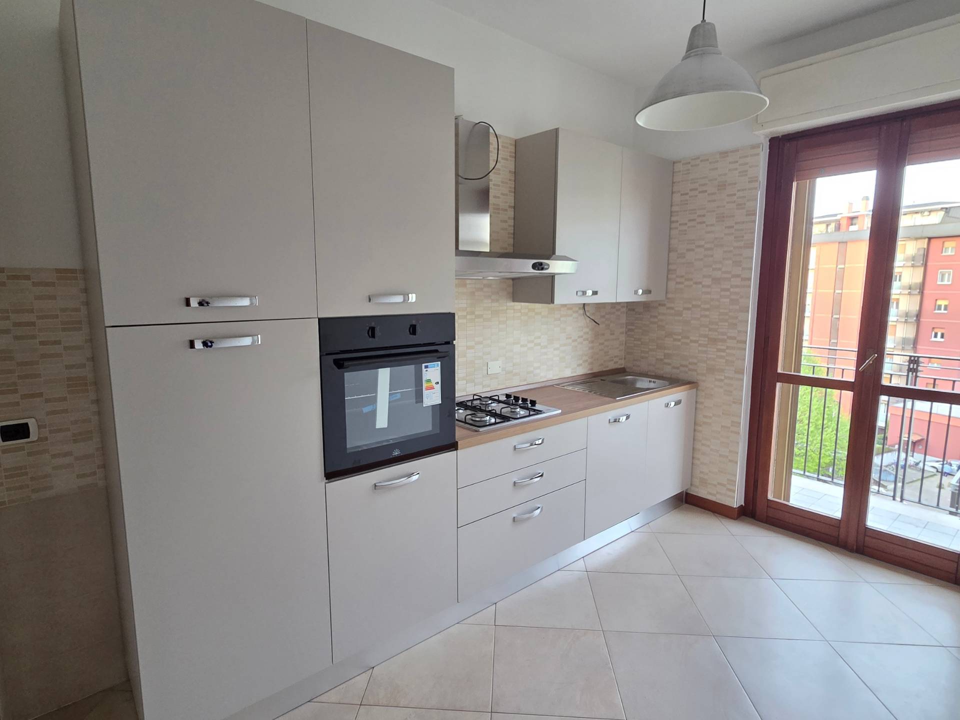 Appartamento in affitto a Opera