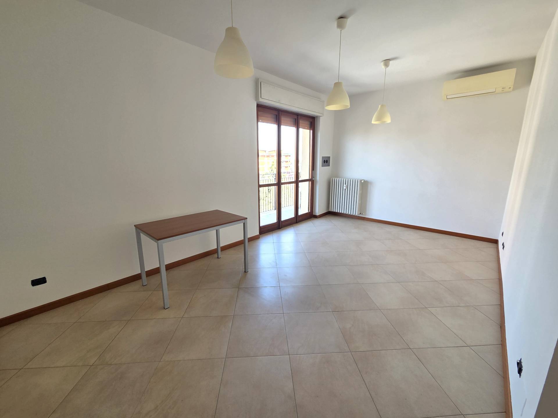 Appartamento in affitto a Opera