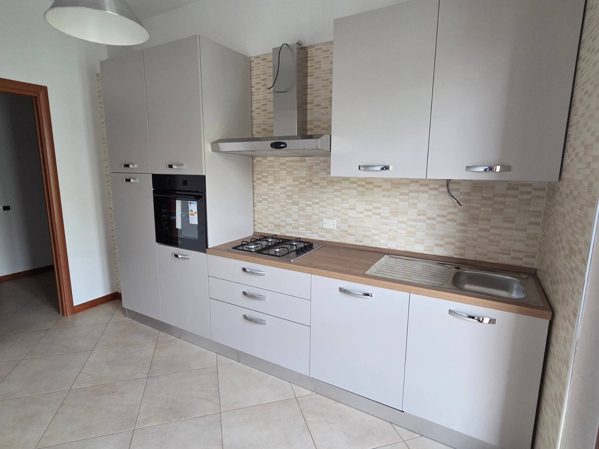 Appartamento in affitto a Opera