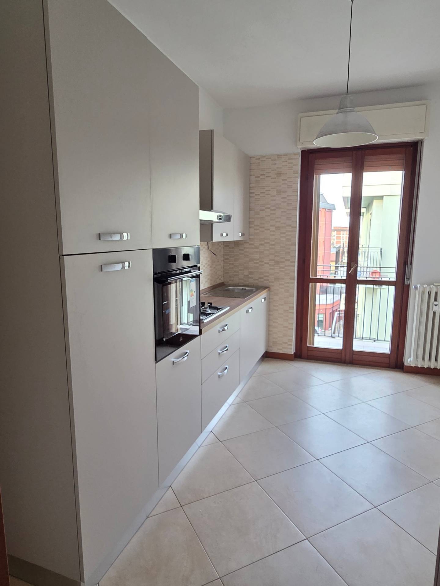 Appartamento in affitto a Opera