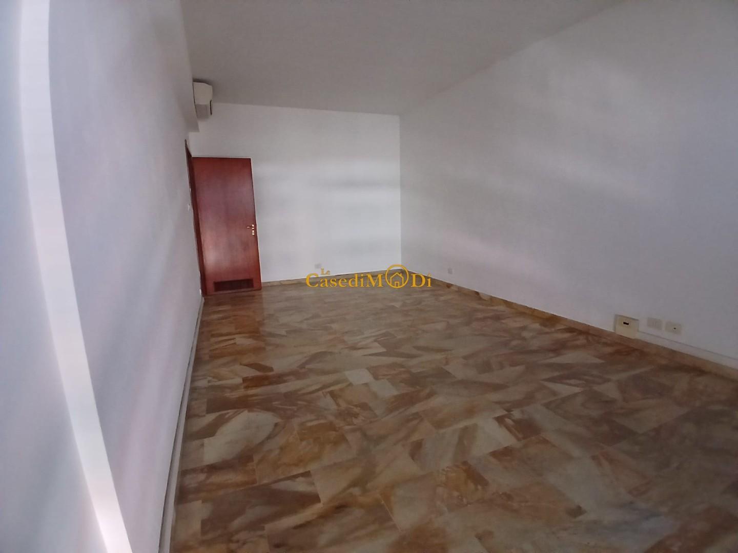 Ufficio ristrutturato, Livorno attias