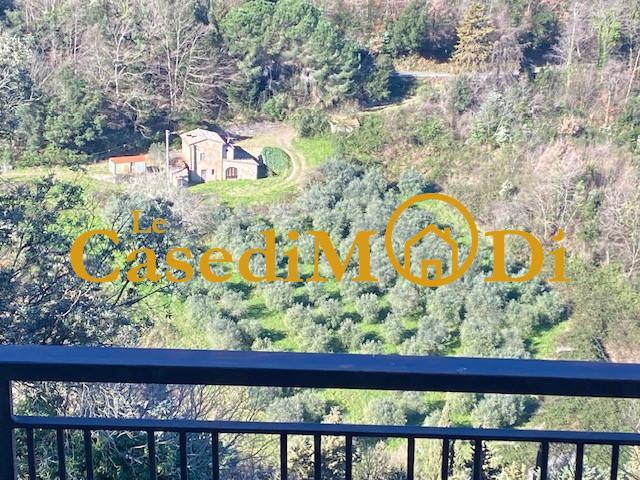Villa con terrazzi a Montecatini Val di Cecina