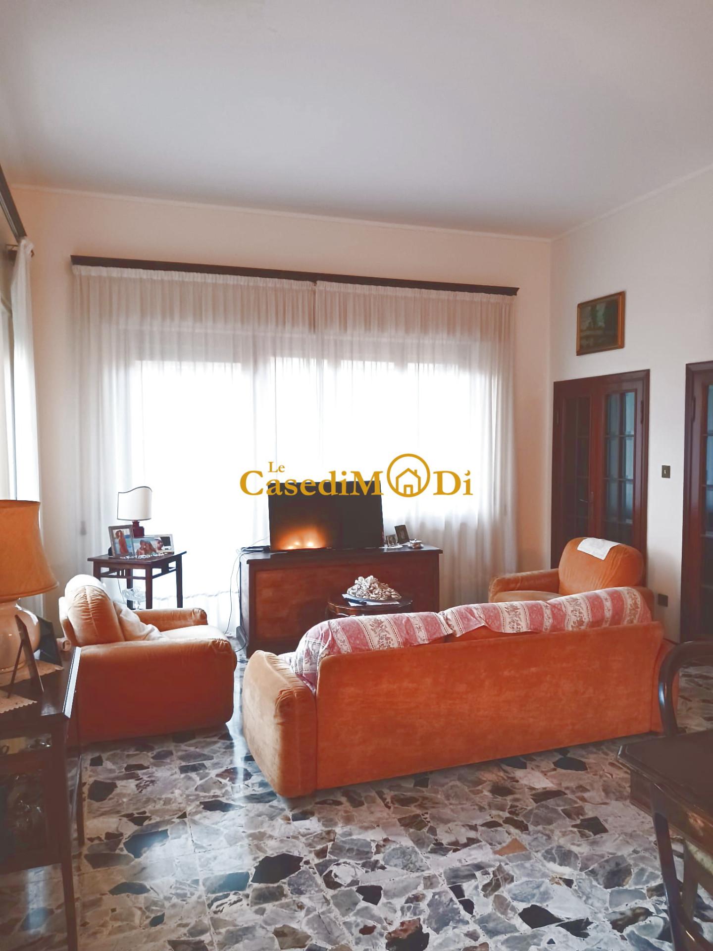 Villa con giardino, Pisa ingegneria