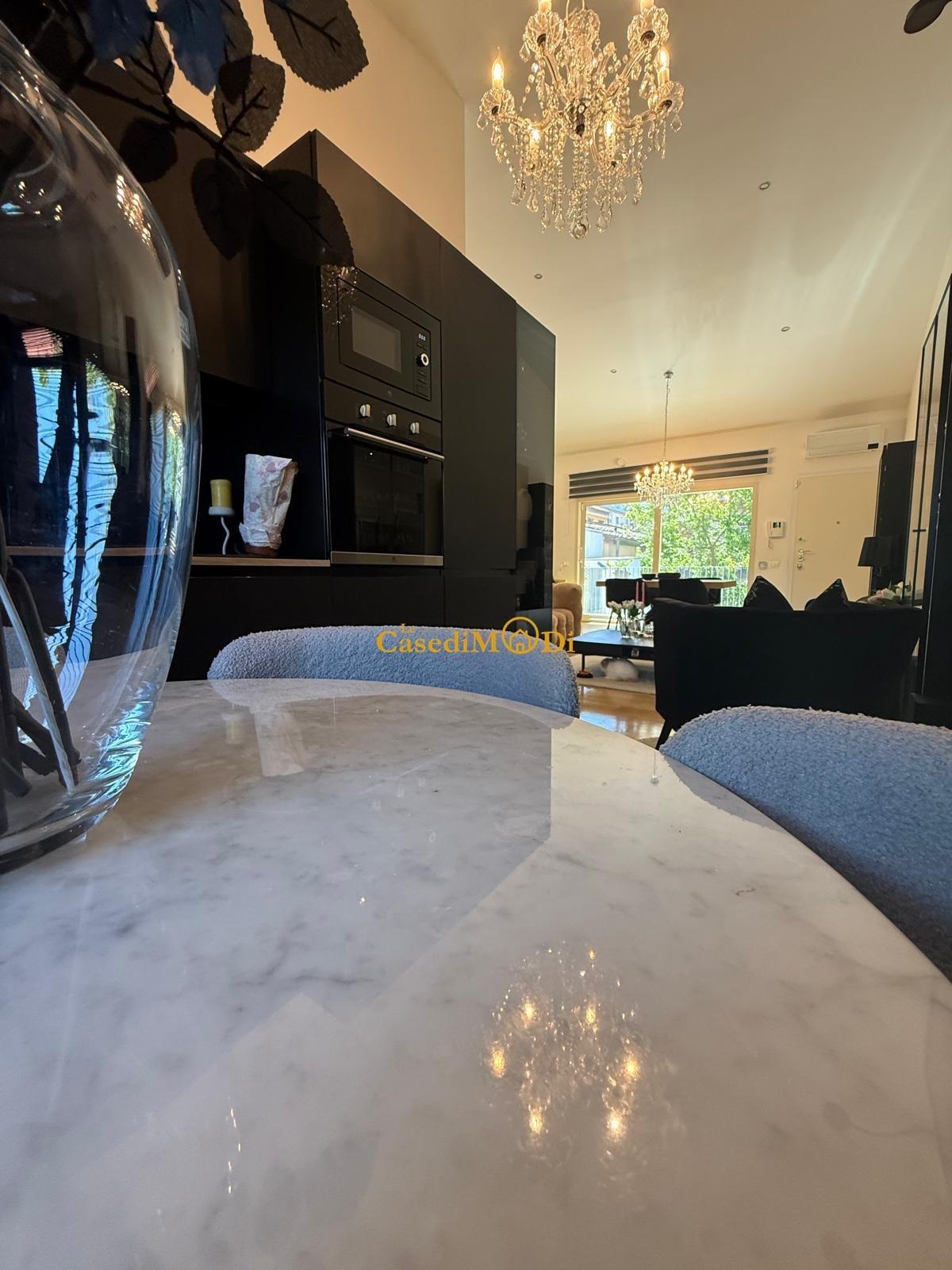 Appartamento con terrazzo, Livorno centro