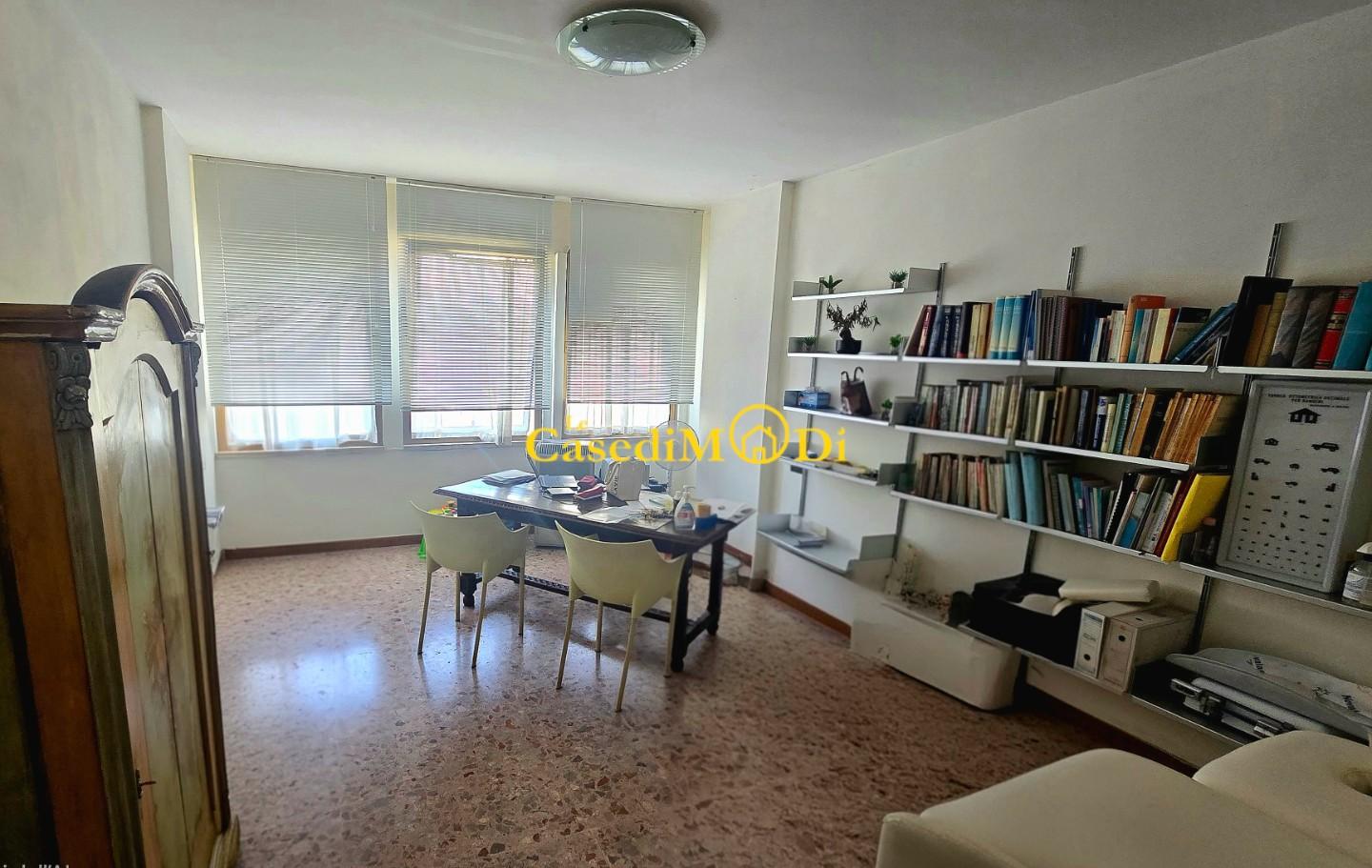Ufficio in vendita, Livorno attias