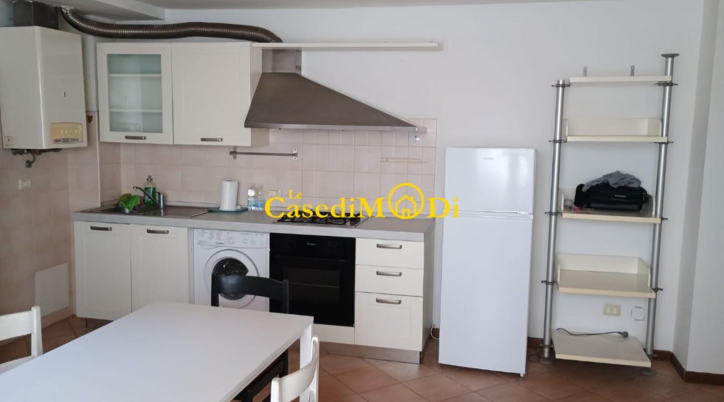 Bilocale arredato in affitto, Livorno s. marco
