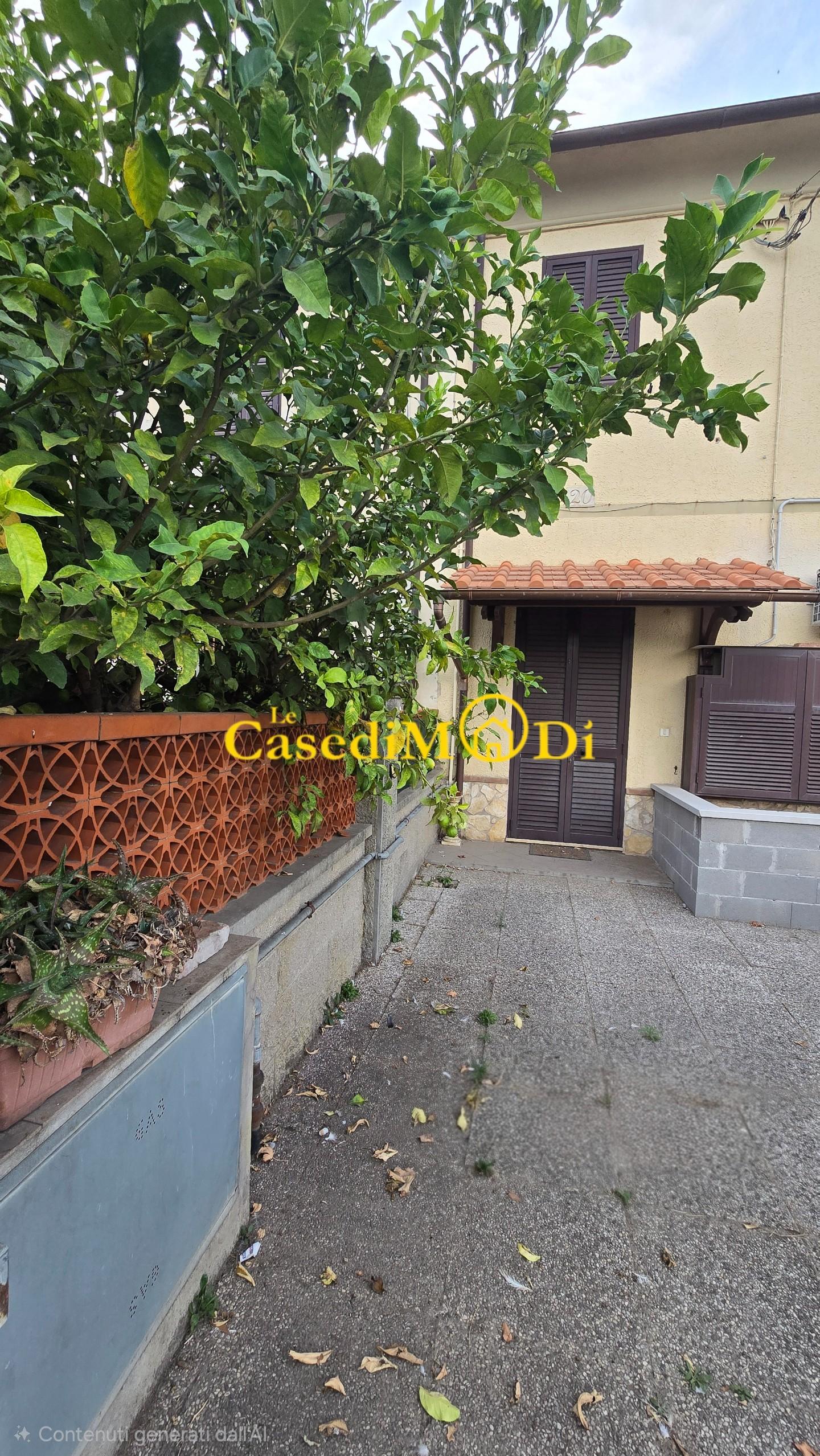 Appartamento con giardino a Rosignano Marittimo