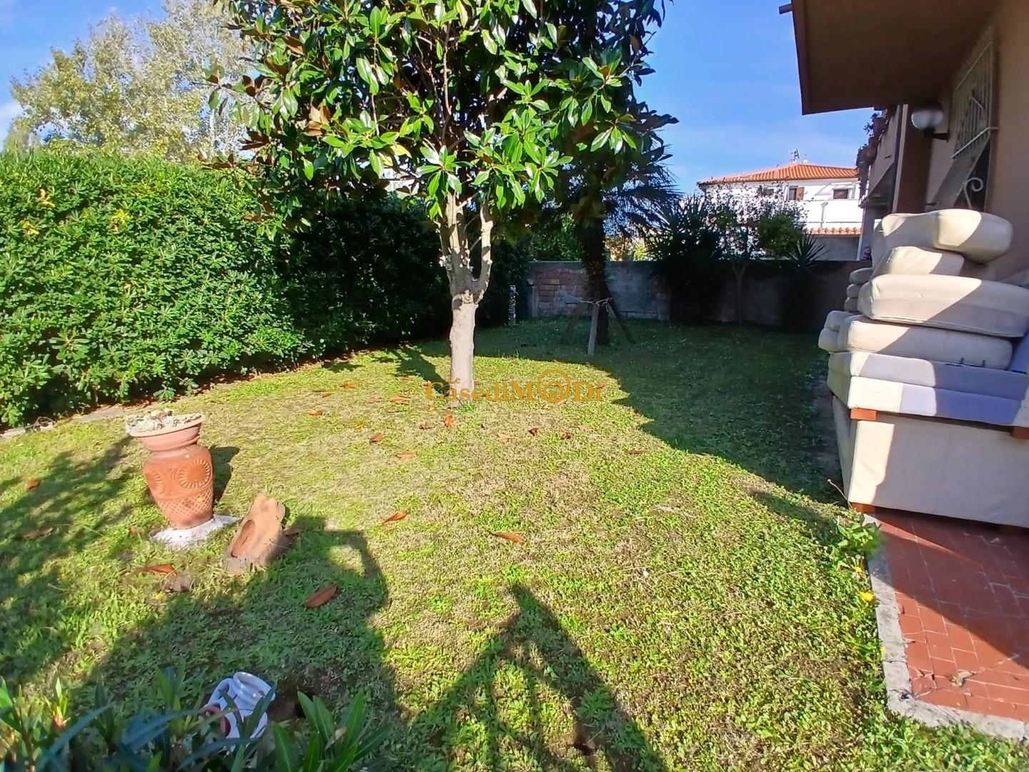 Villa Bifamiliare con giardino, Livorno picchianti