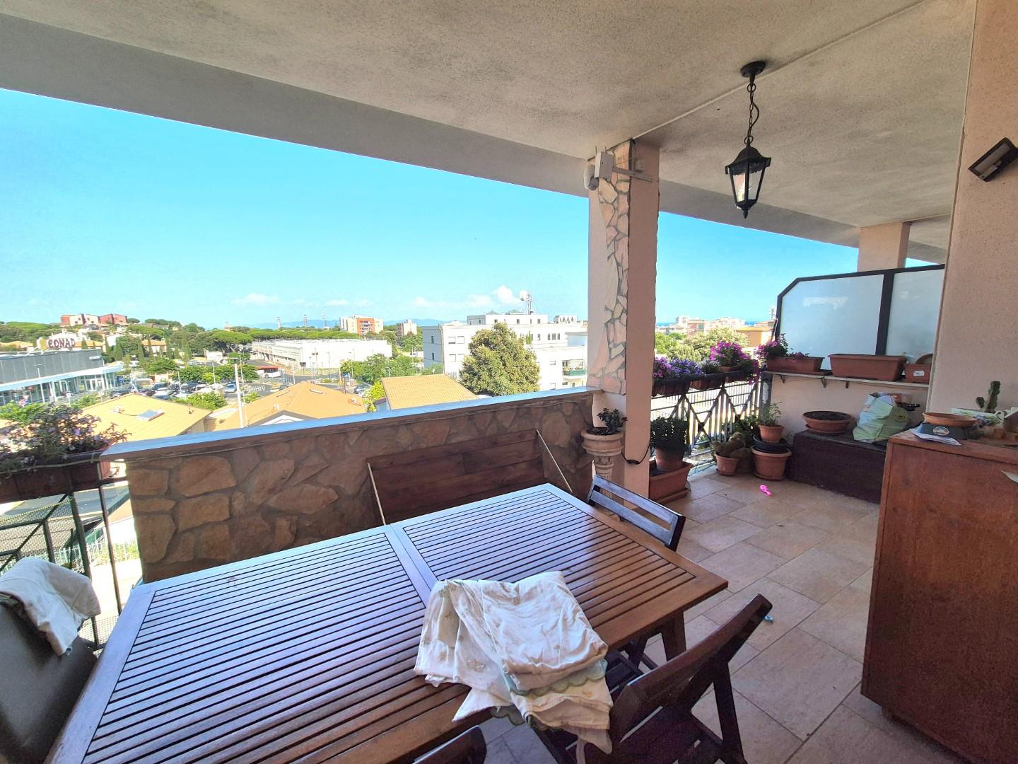 Appartamento con terrazzi a Piombino