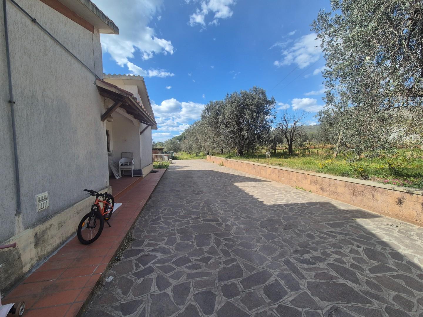 Casa indipendente con giardino, Campiglia Marittima venturina terme