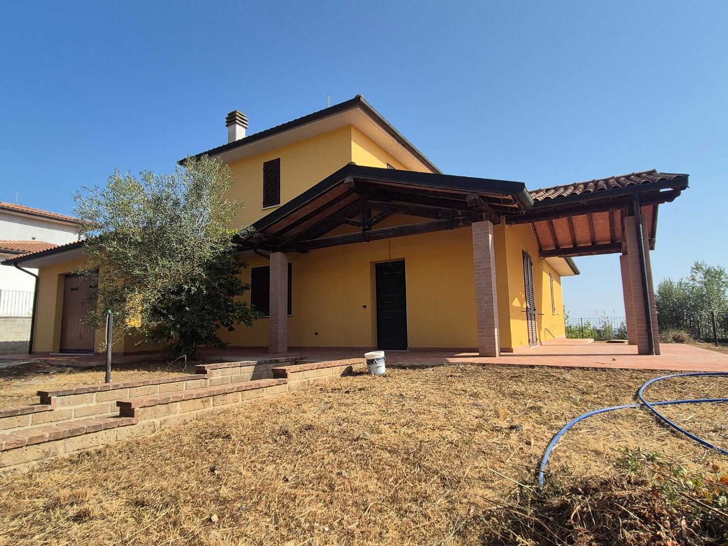 Villa con giardino a Suvereto