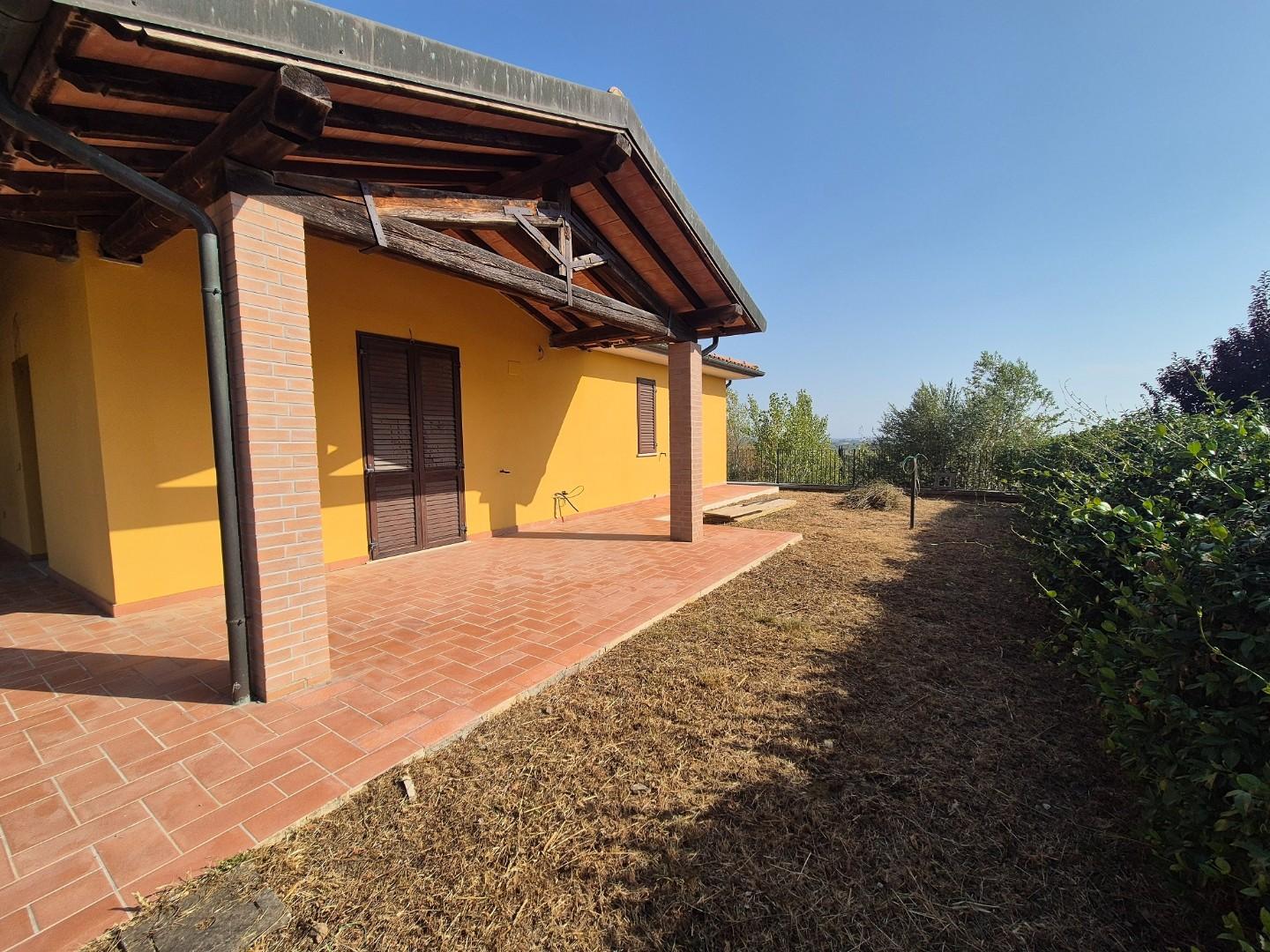 Villa con giardino a Suvereto