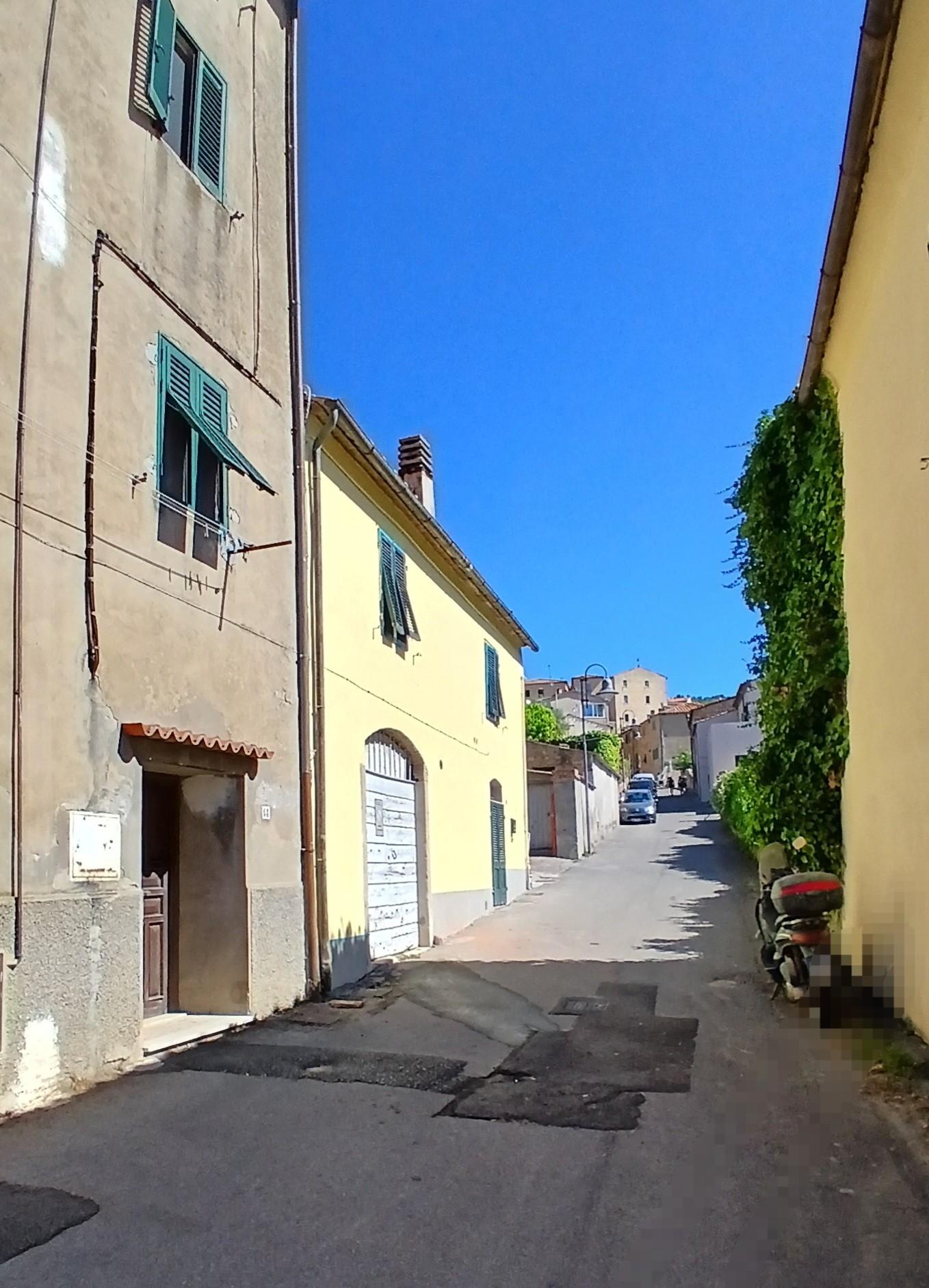 Appartamento in vendita a Campiglia Marittima