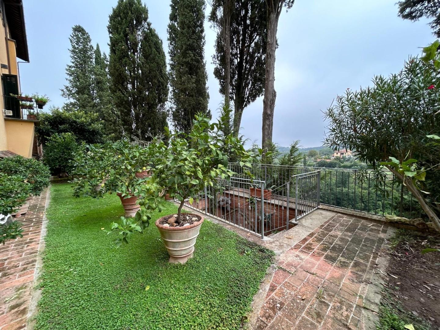 Casa indipendente con giardino a Montopoli in Val d'Arno