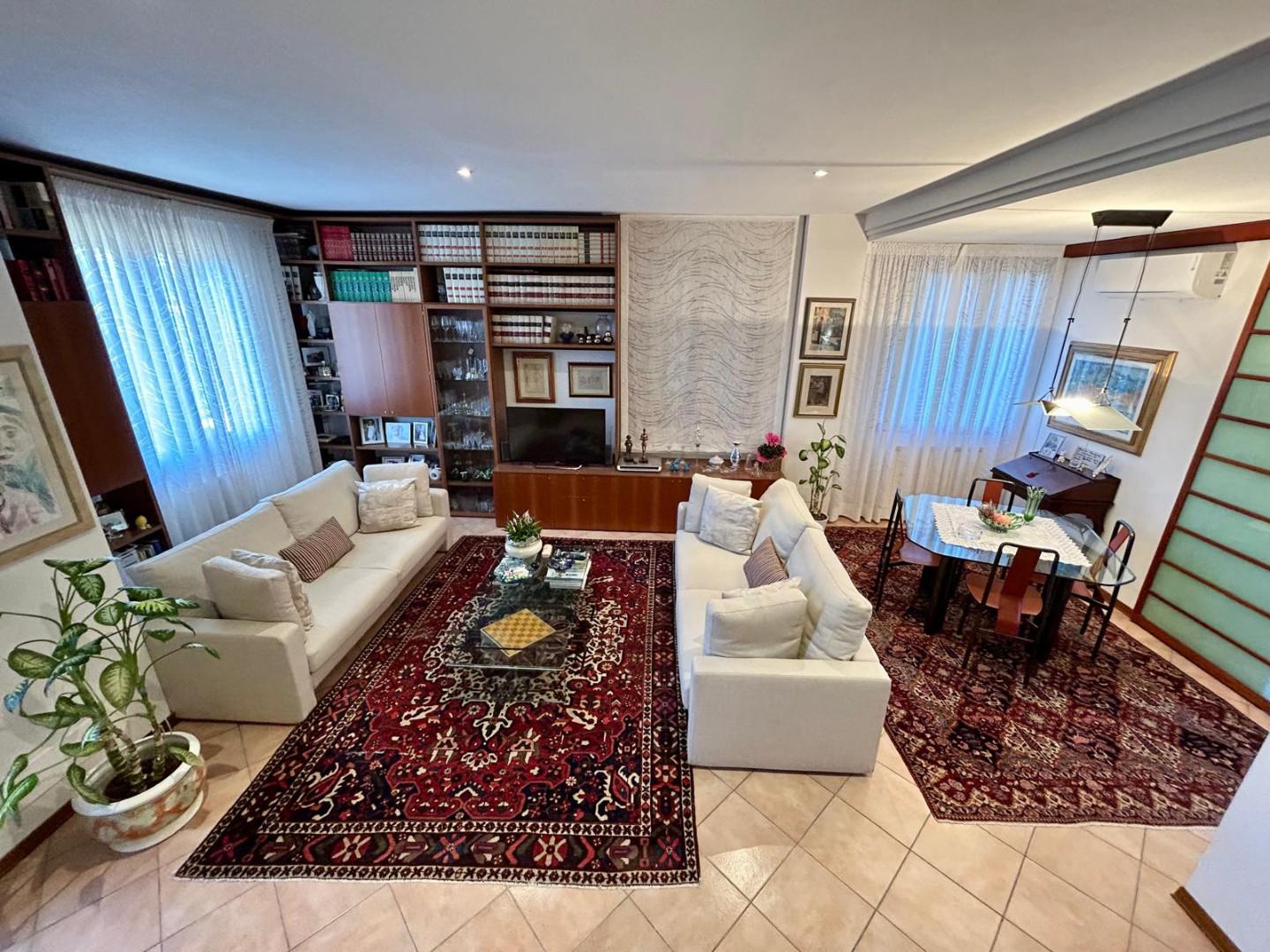 Villa con giardino, Empoli martignana