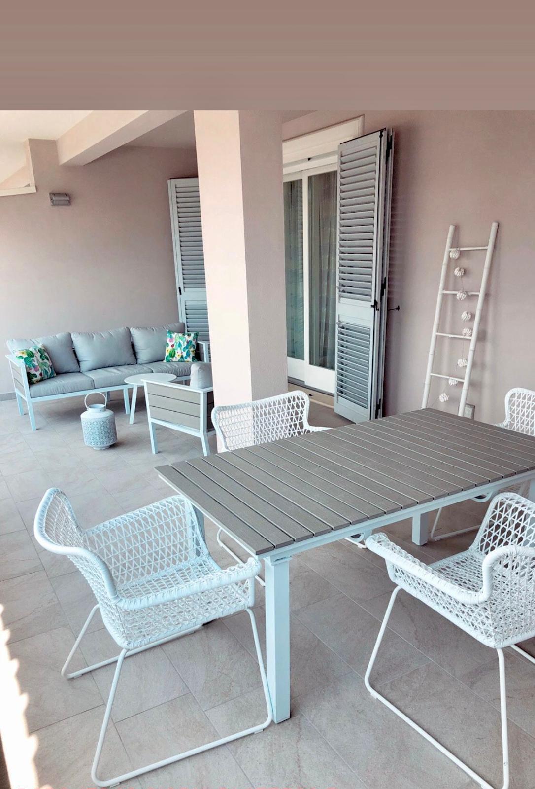 Attico con terrazzi a Empoli