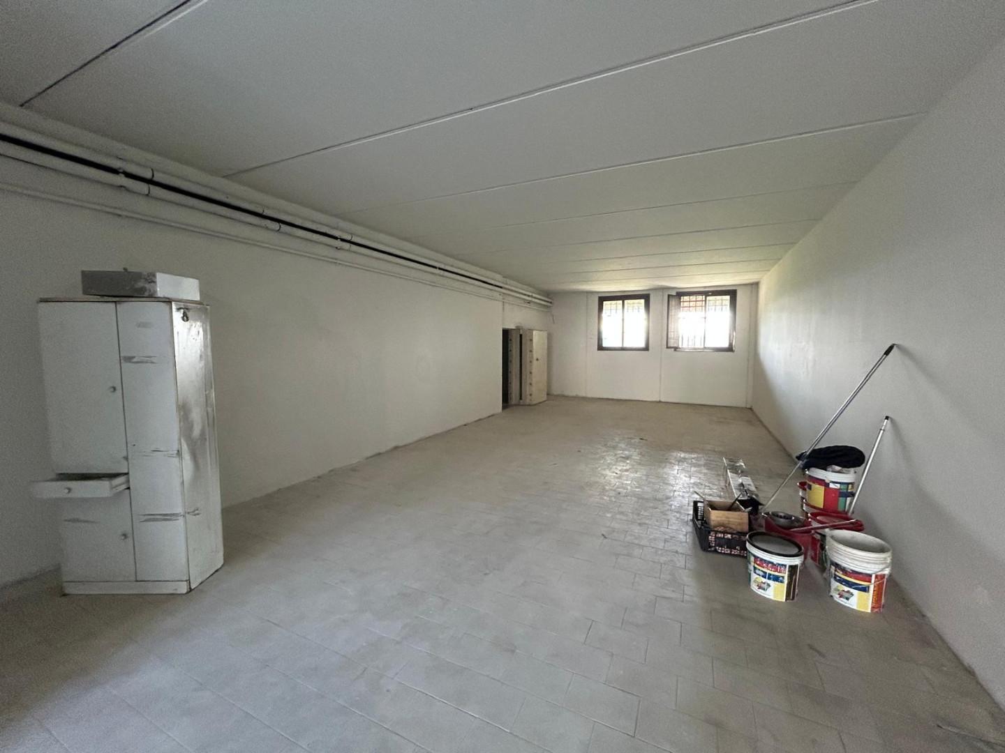 Laboratorio in affitto, Capraia e Limite limite