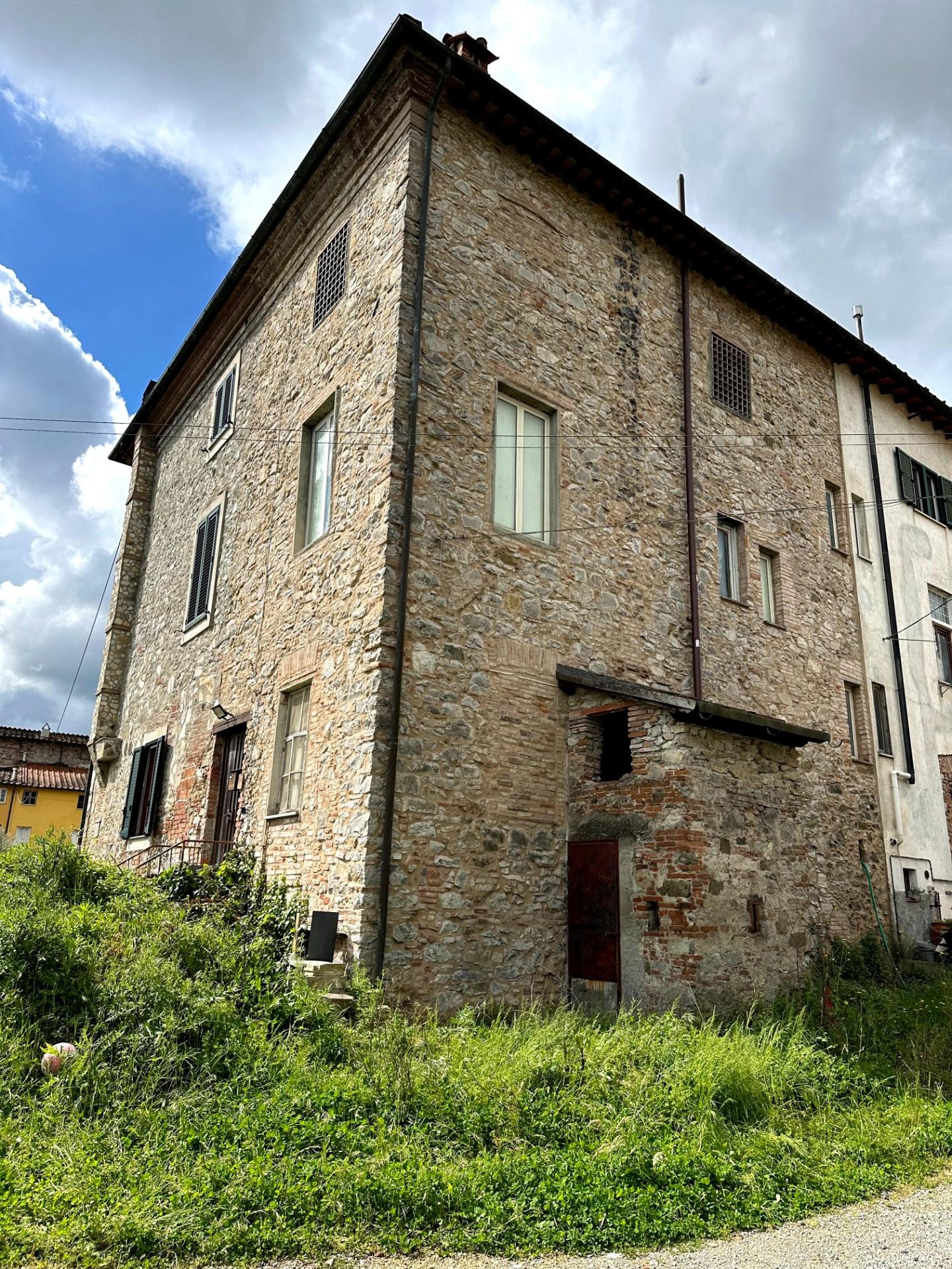 Casa indipendente nuova, Lucca santa maria a colle