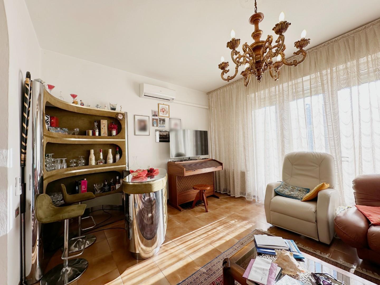 Casa indipendente con giardino a Pescia