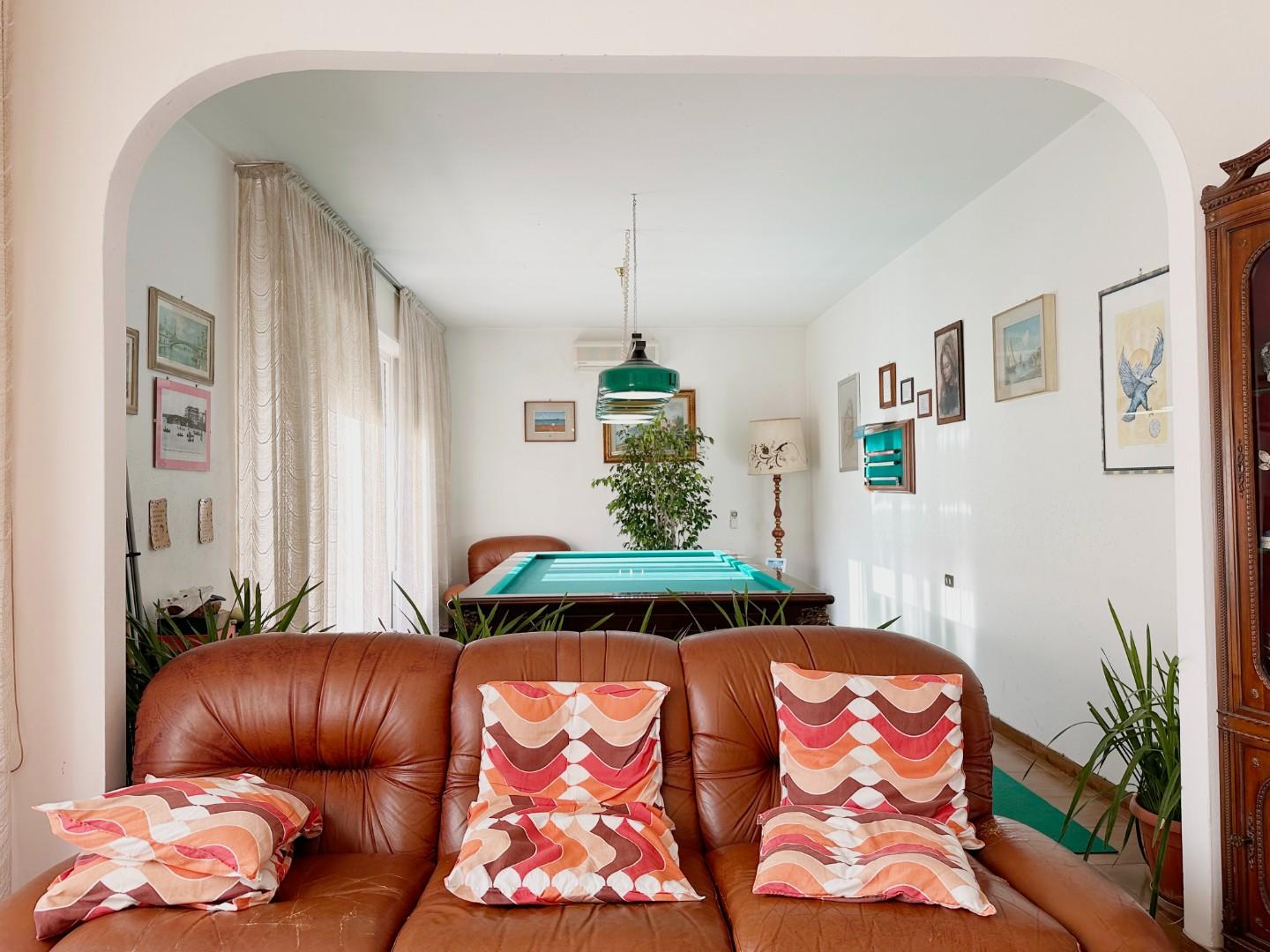 Casa indipendente con giardino a Pescia