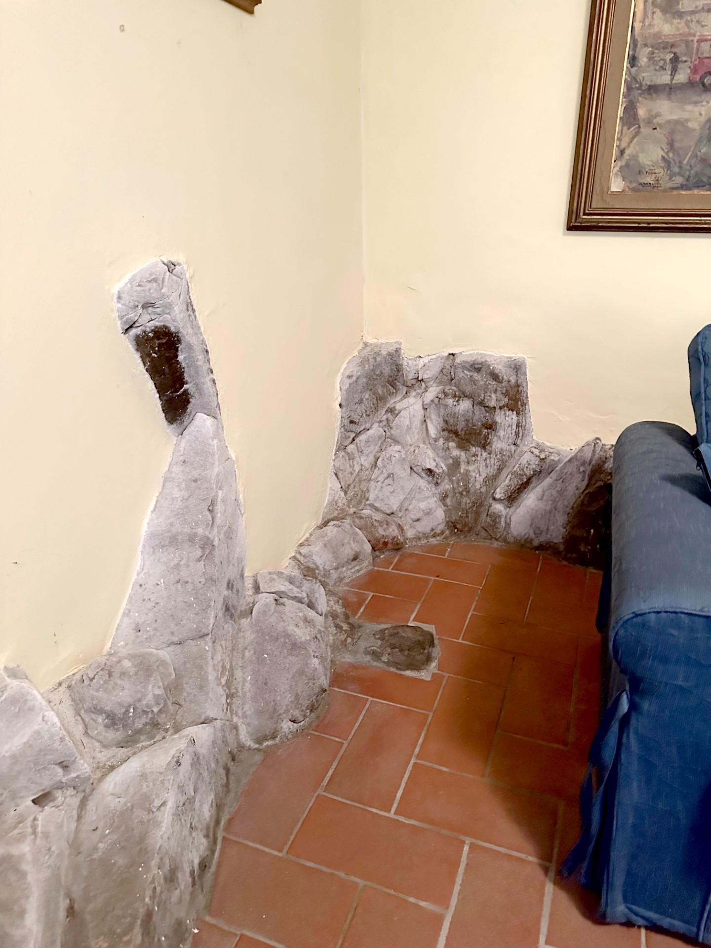 Rustico con giardino, Pescia monte a