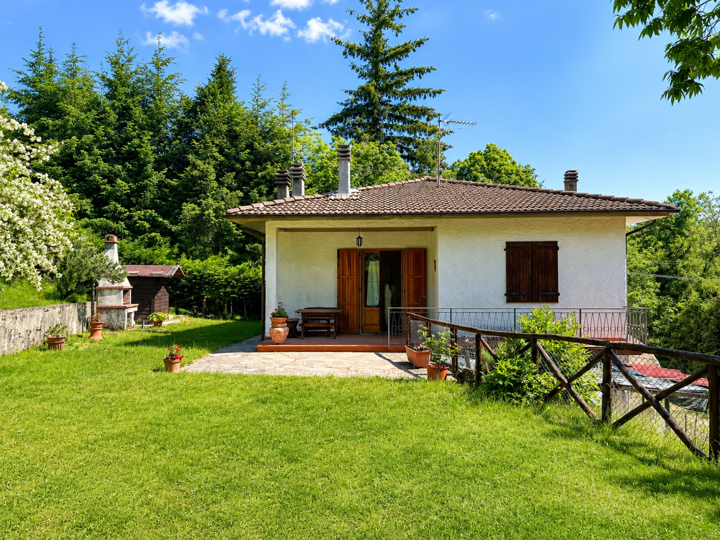 Villa Bifamiliare con giardino, Marliana goraiolo