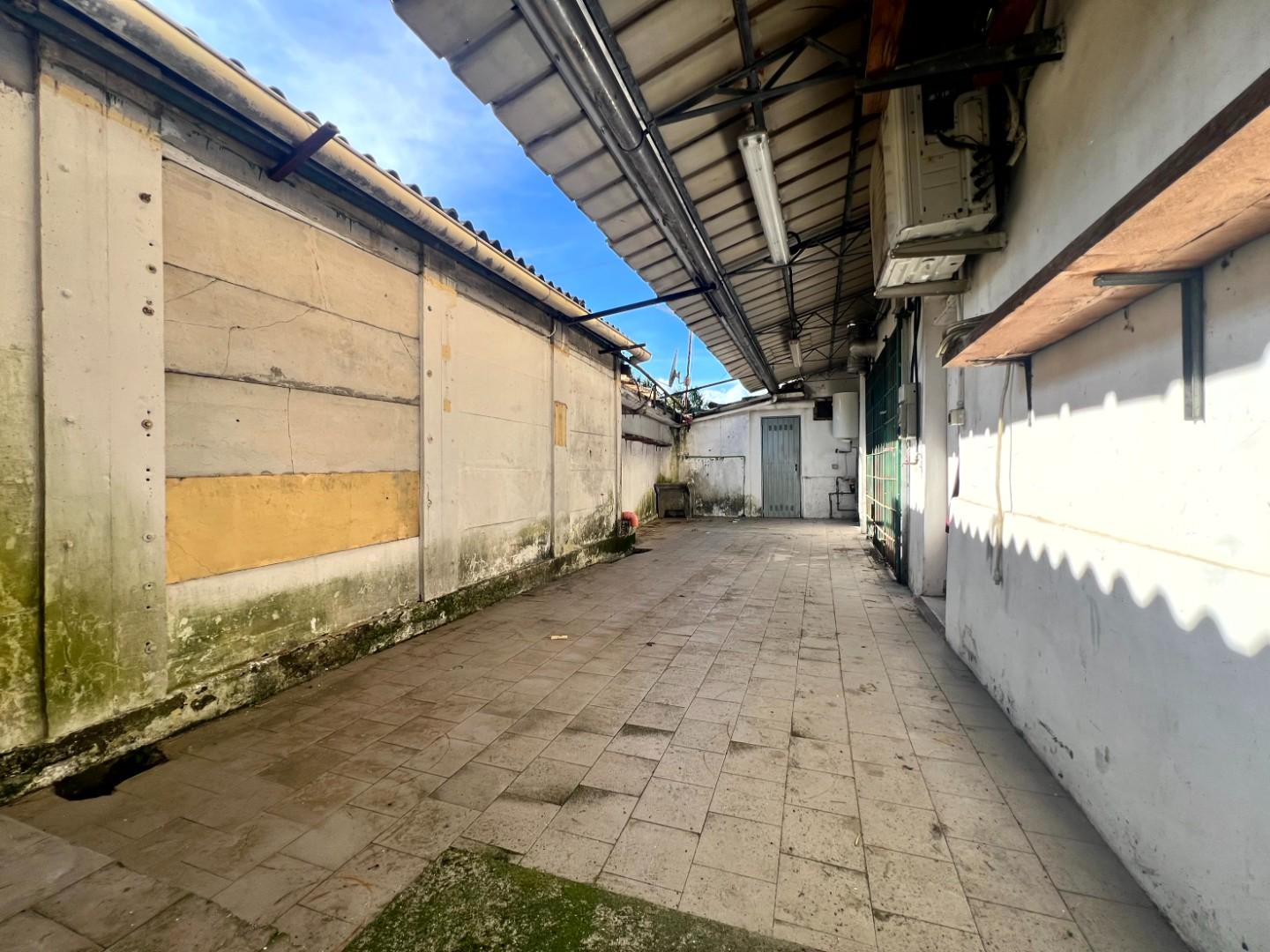 Locale commerciale in vendita, Lucca saltocchio