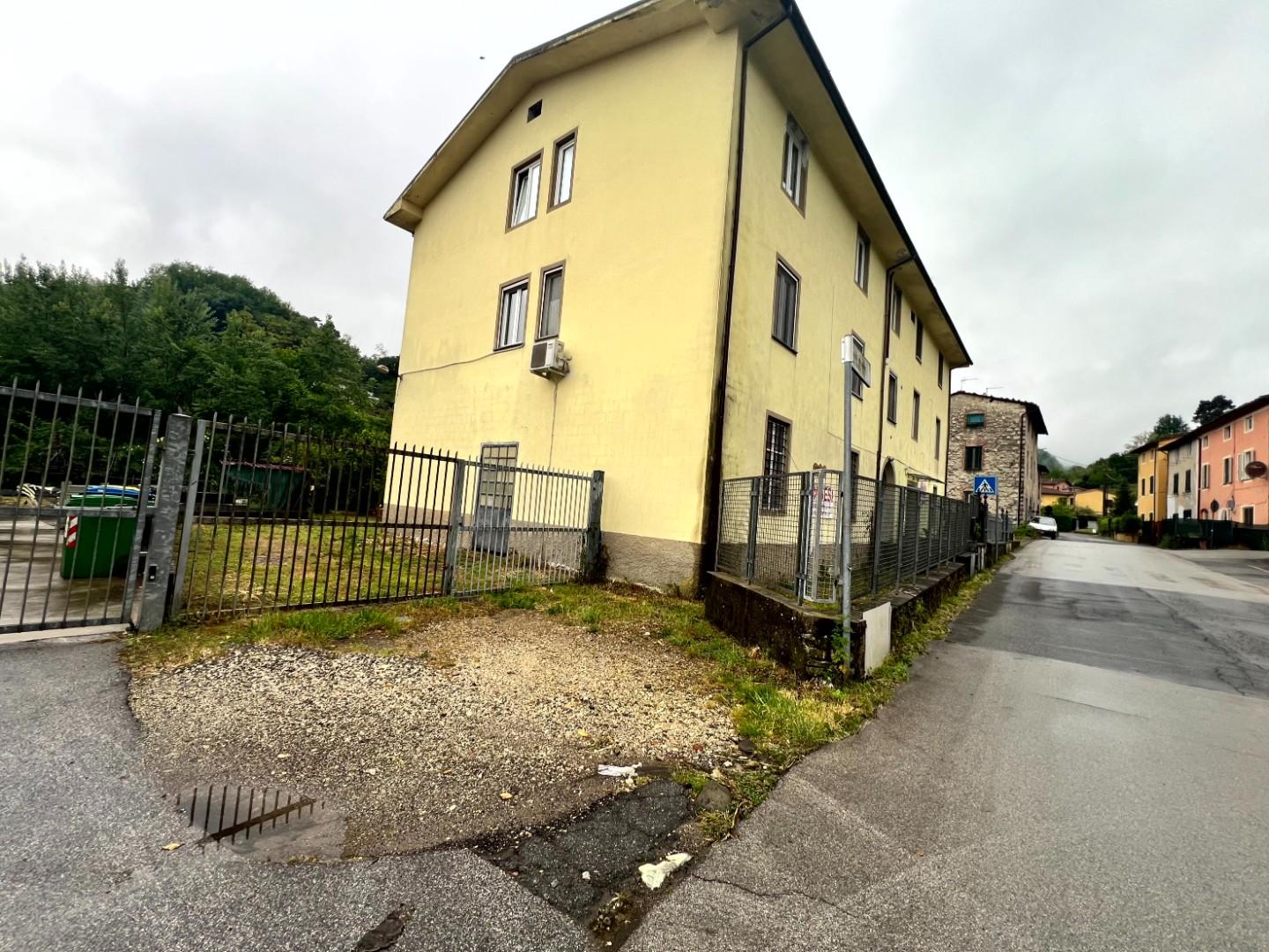 Casa vacanza Bilocale da ristrutturare, Borgo a Mozzano valdottavo