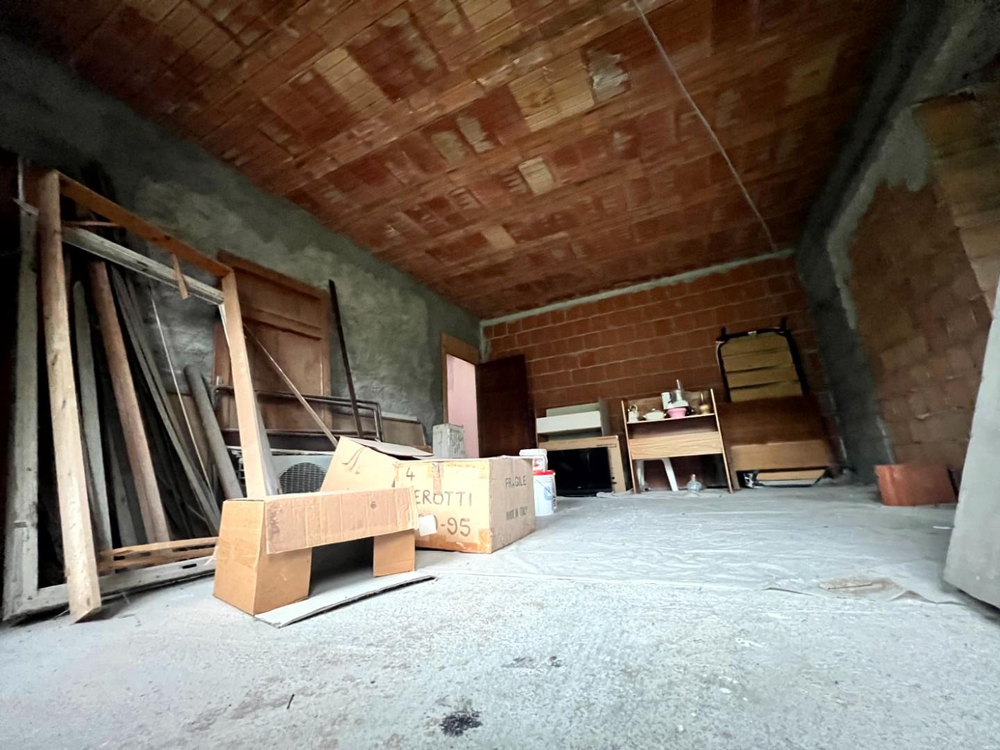 Casa vacanza Bilocale da ristrutturare, Borgo a Mozzano valdottavo