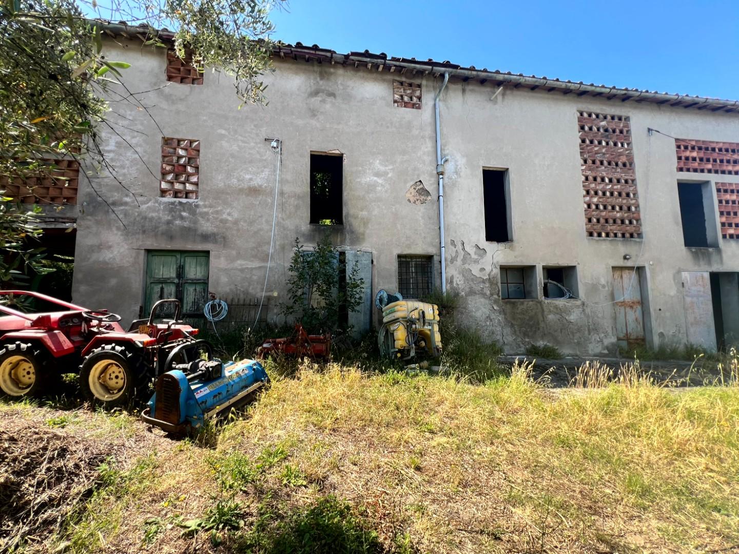 Rustico da ristrutturare, Lucca mutigliano
