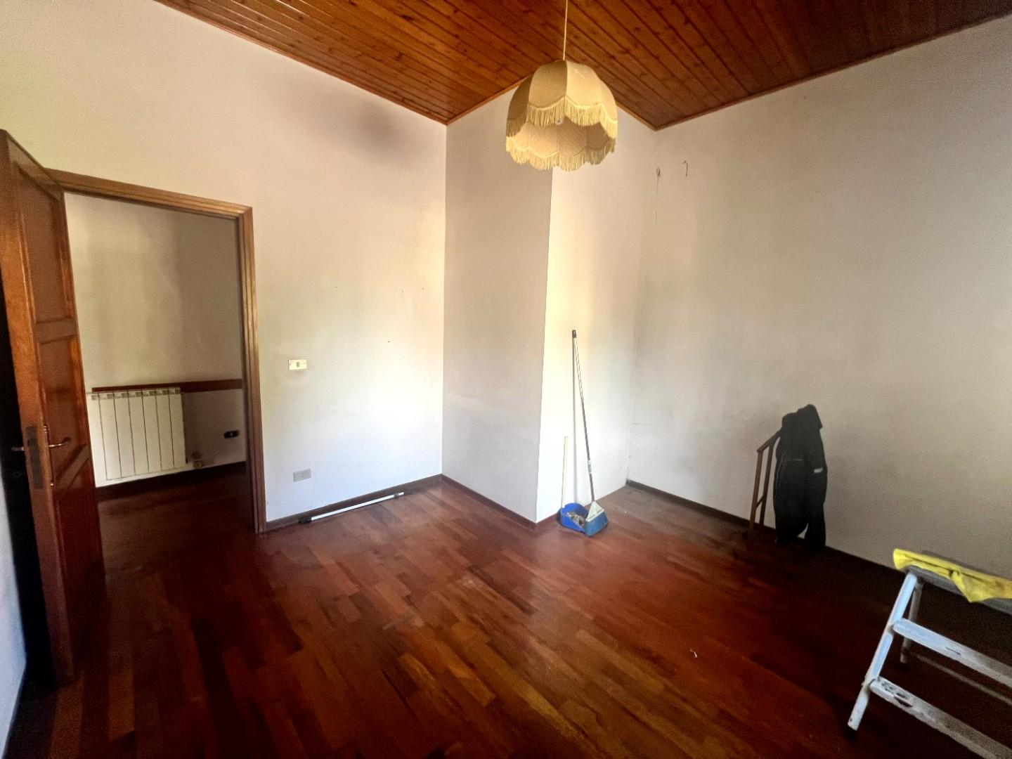 Quadrilocale con giardino a Barga