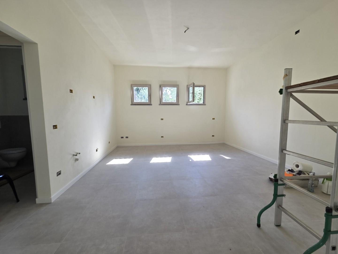 Laboratorio nuovo, Capannori lunata