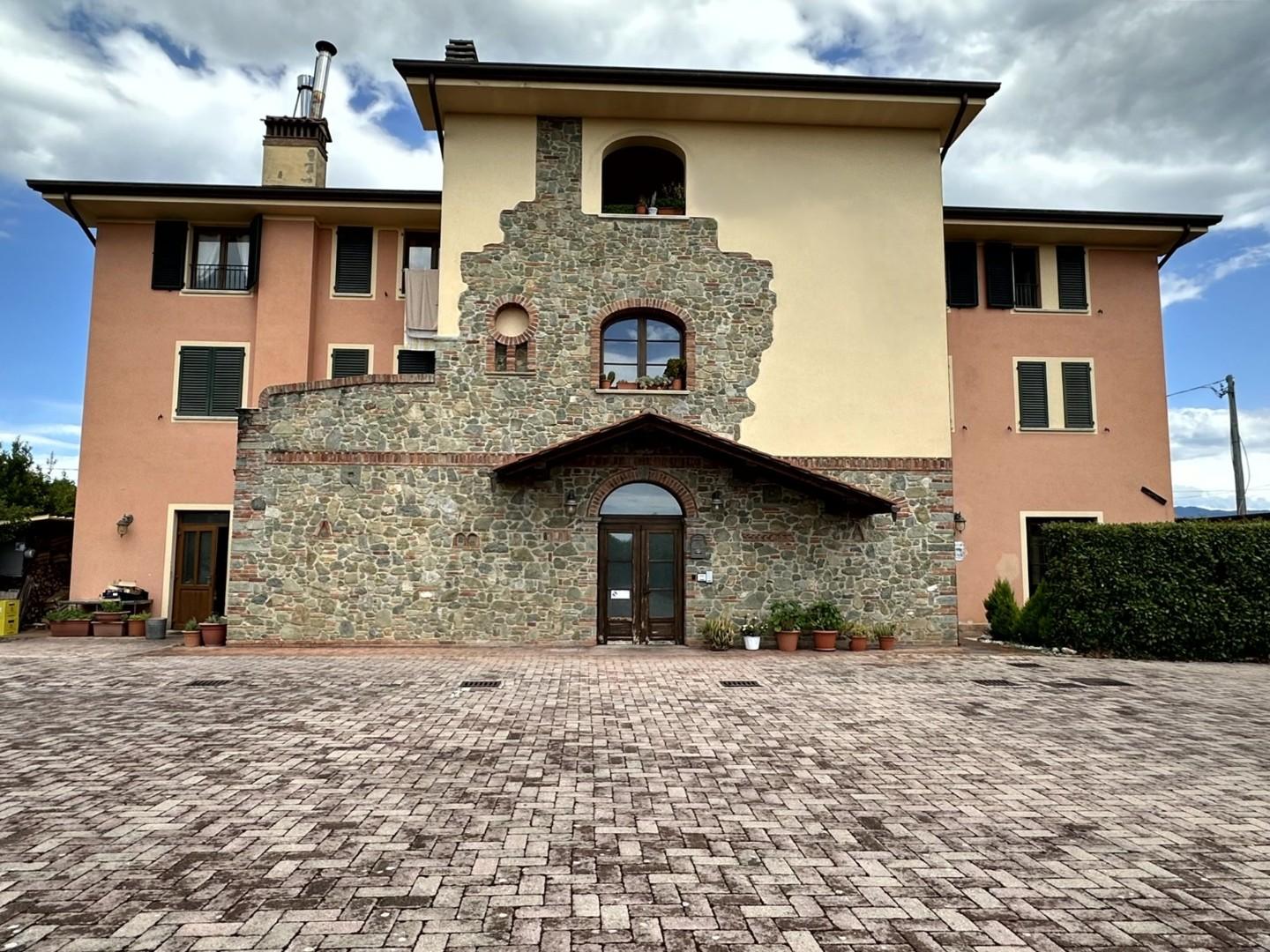 Stabile/Palazzo in vendita a Altopascio