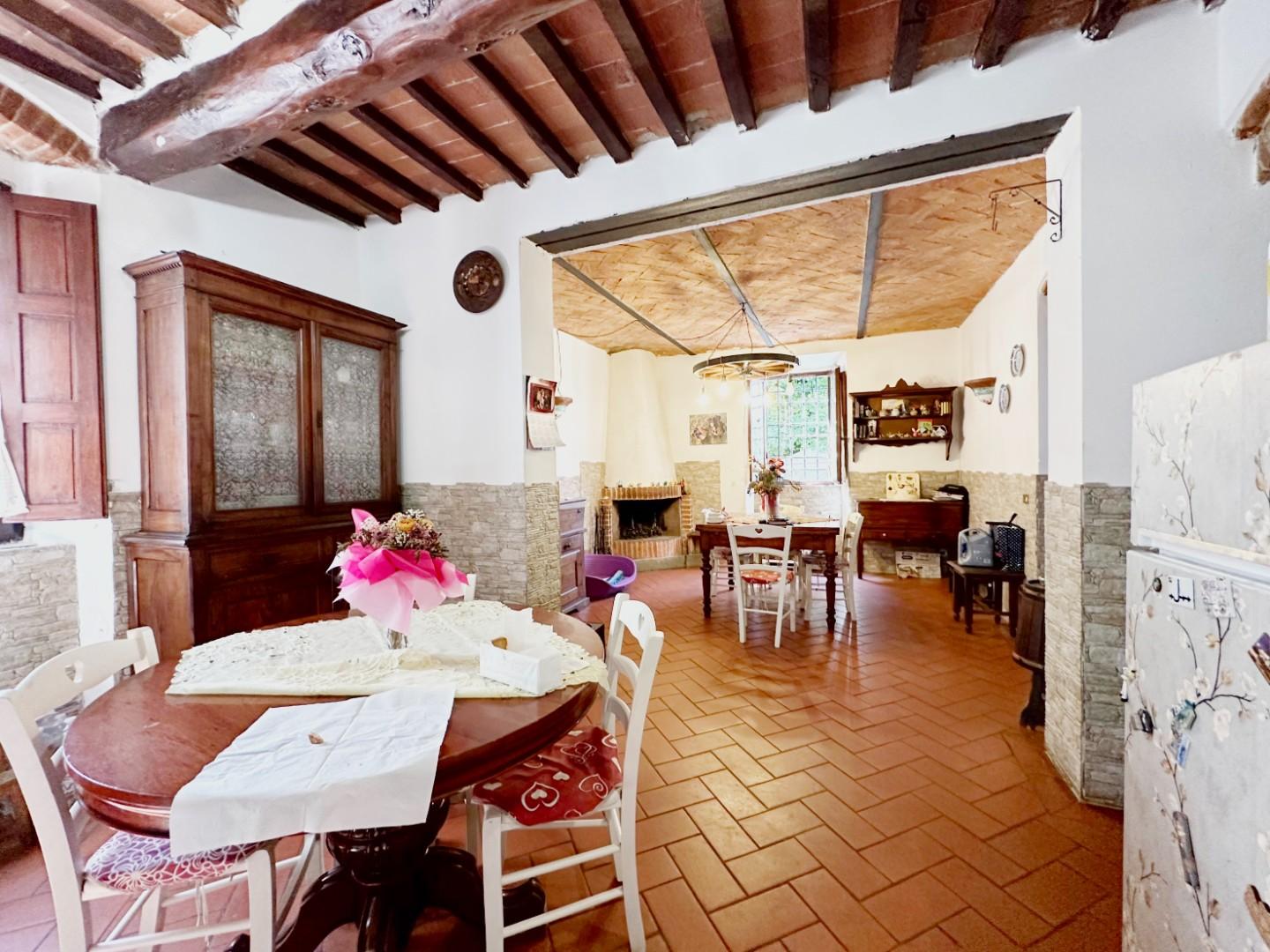 Villa con giardino a San Marcello Piteglio