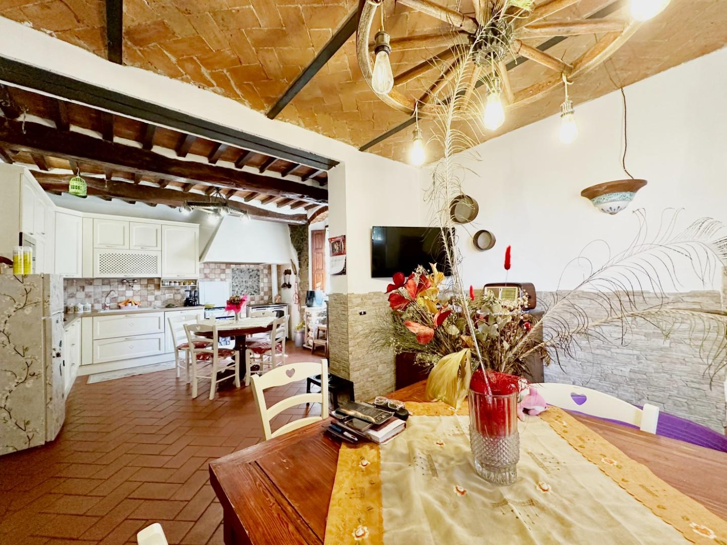 Villa con giardino a San Marcello Piteglio