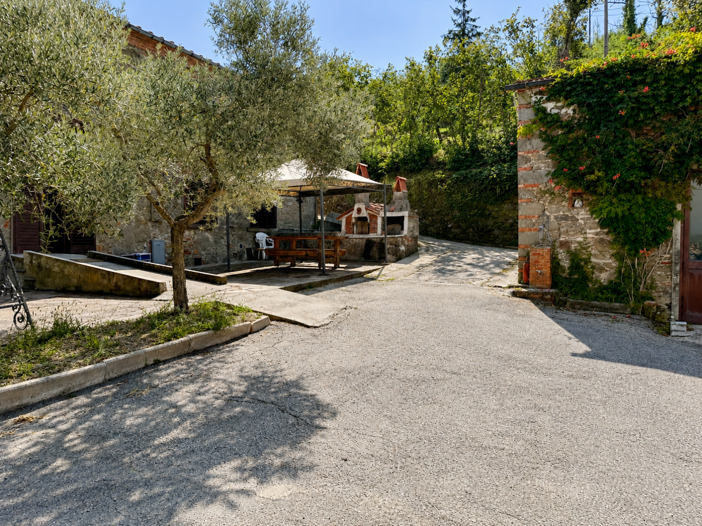 Rustico in vendita a Larciano